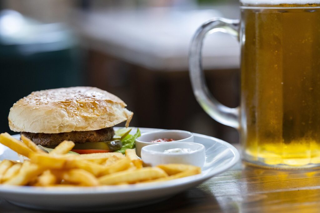 burger, beer, potatoes, restaurant, food, meat, alcohol, delicious, tomato, cheese, lettuce, fast, drink, calories, snack, chips, menu, nutrition, bar, freshness, organic, unhealthy